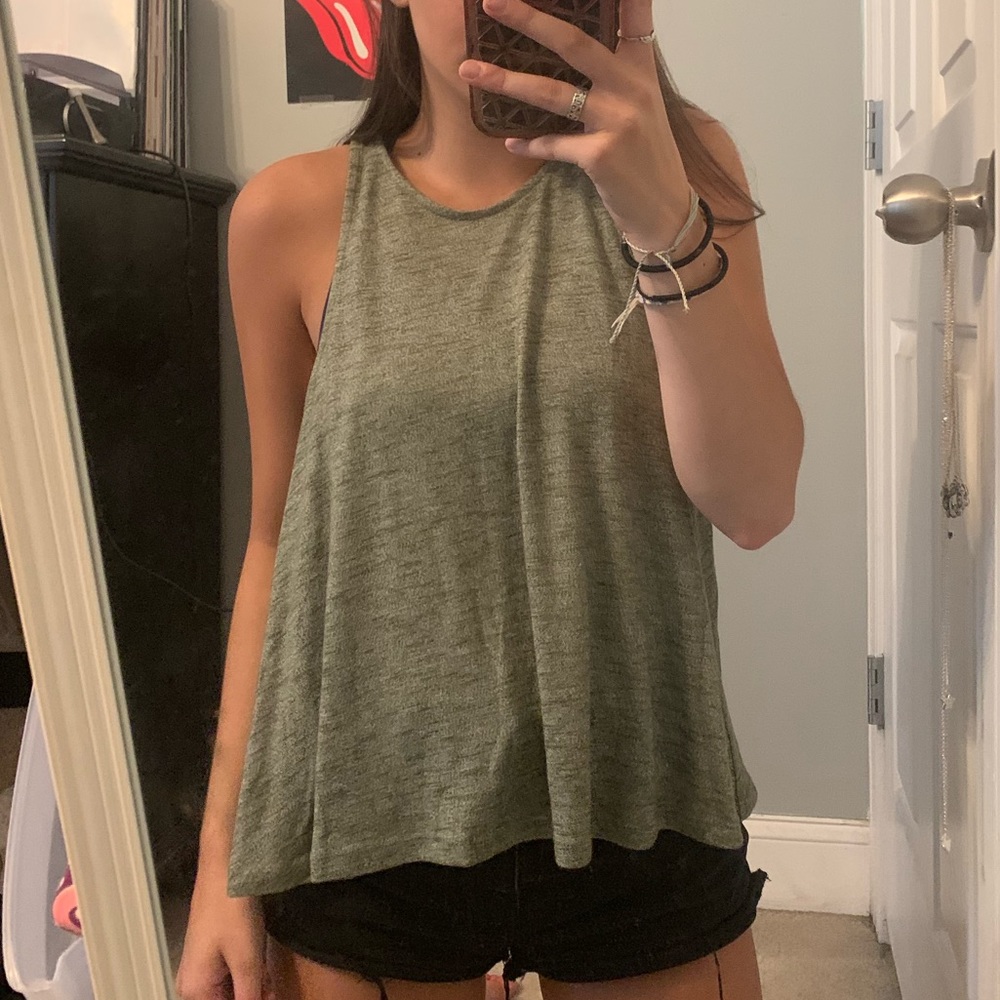 Light green flowy tank